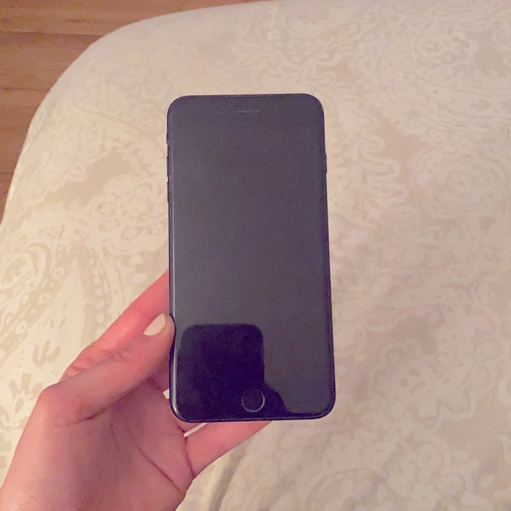 Black iPhone 7 Plus